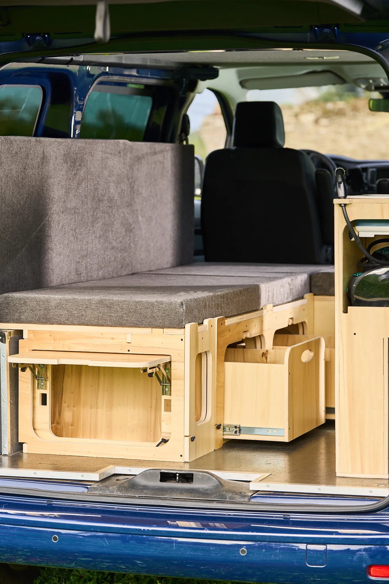 Camper Ausbau "in L-Form"