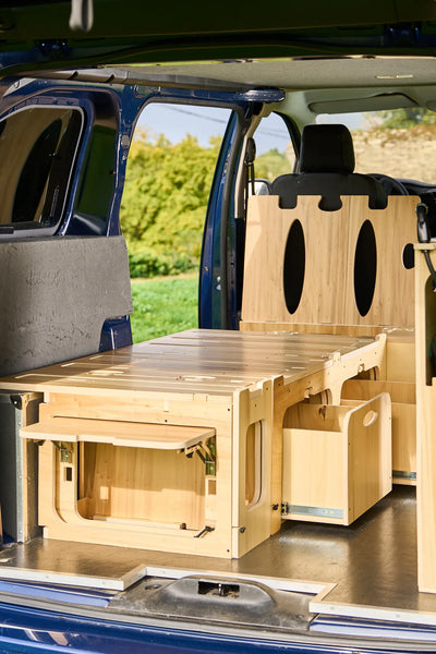 Camper Ausziehbett in L-Form