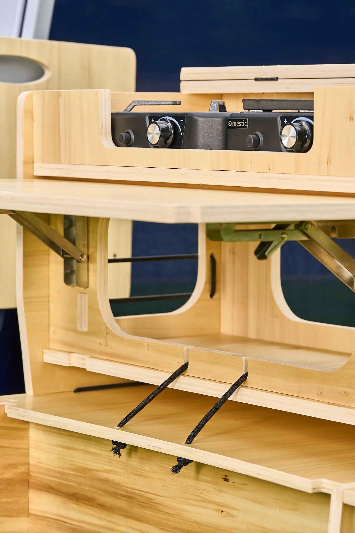 Camper Ausbau "in L-Form"