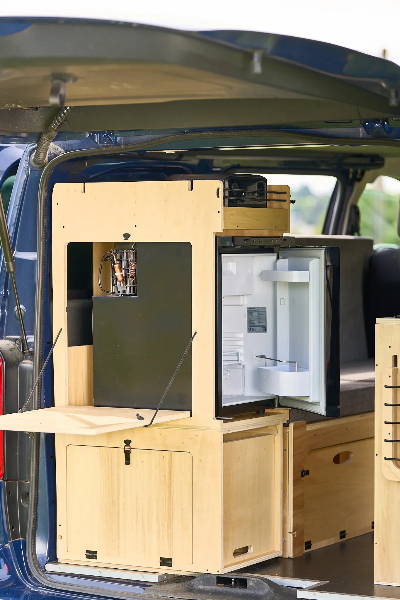 Camper ausbau set – klassische Aufbewahrung L2